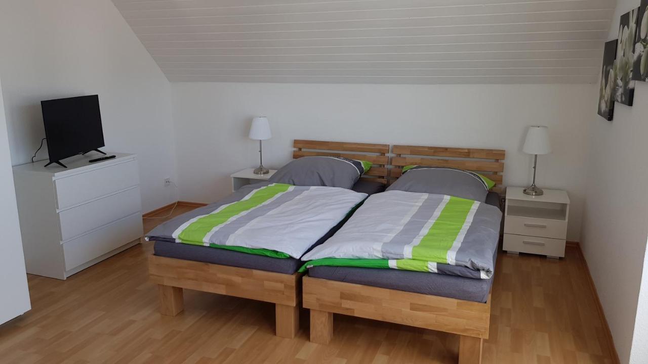 Ferienwohnung Horvath In Kelkheim Bagian luar foto