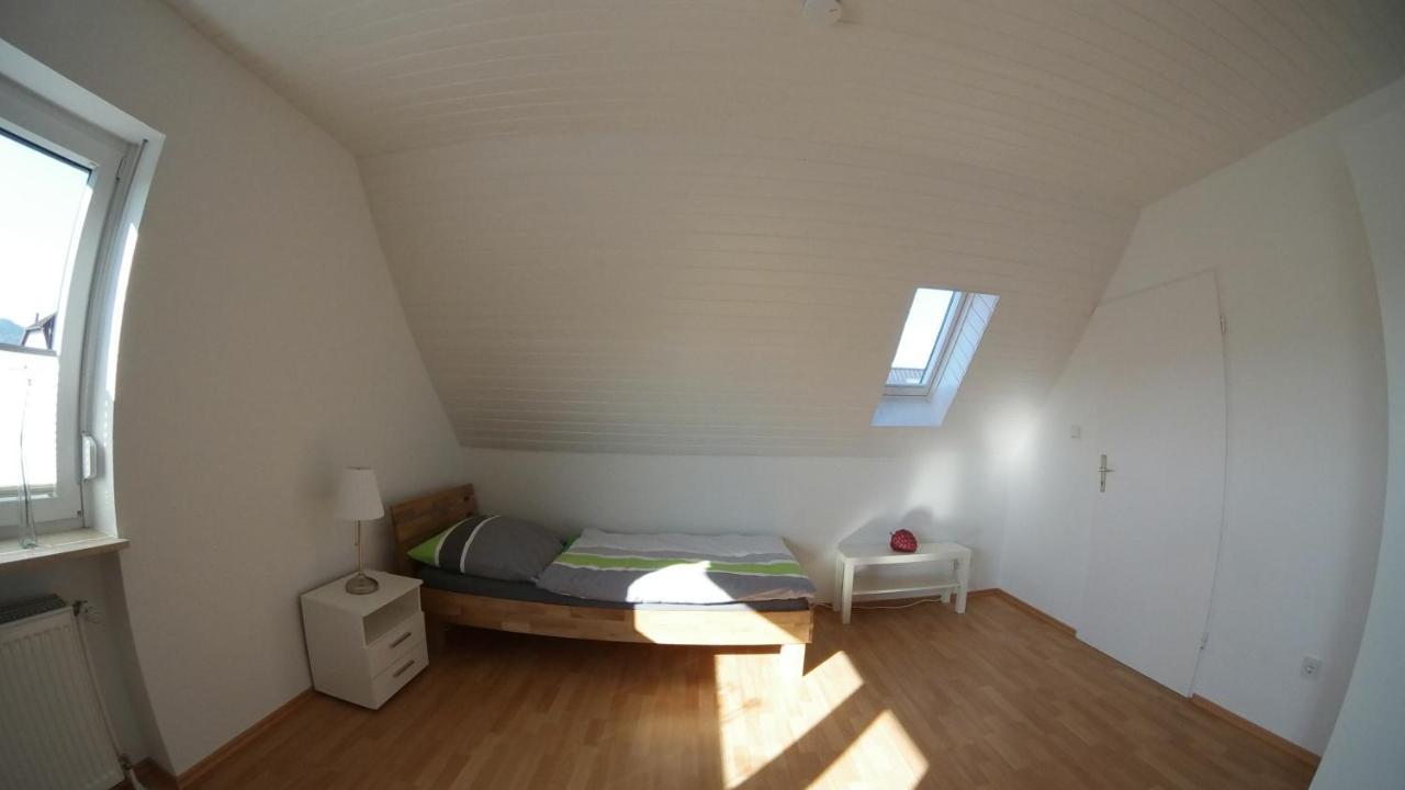 Ferienwohnung Horvath In Kelkheim Bagian luar foto